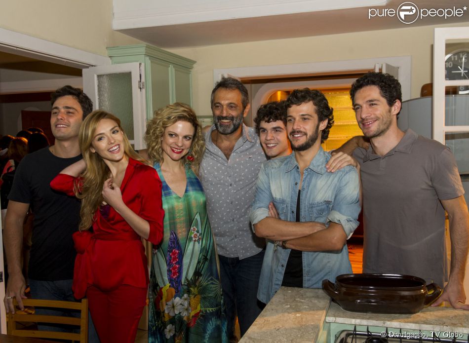 https://e.radikal.host/2025/08/21/553764-em-sete-vidas-michel-noher-vai-950x0-3.jpg