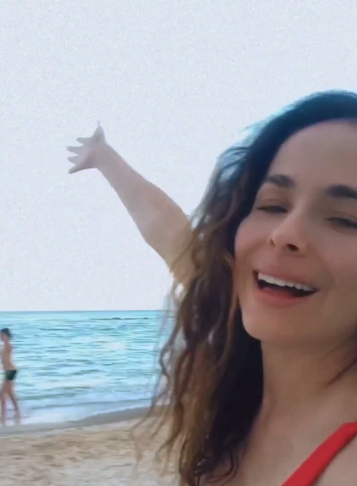 https://e.radikal.host/2025/08/24/3561287aa0343bf4e.jpg