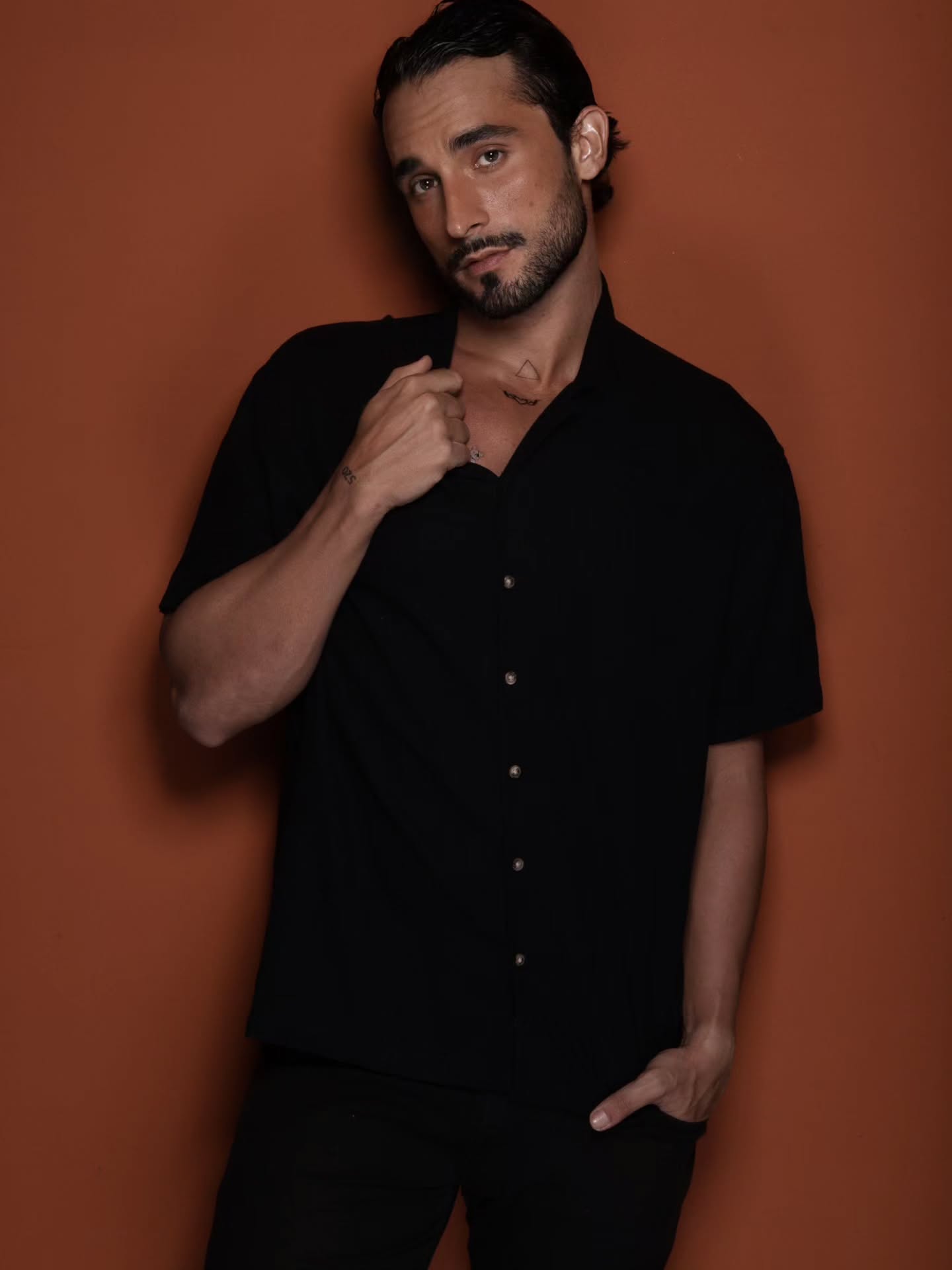 https://e.radikal.host/2025/08/24/GABRIEL-REIF-3.jpg