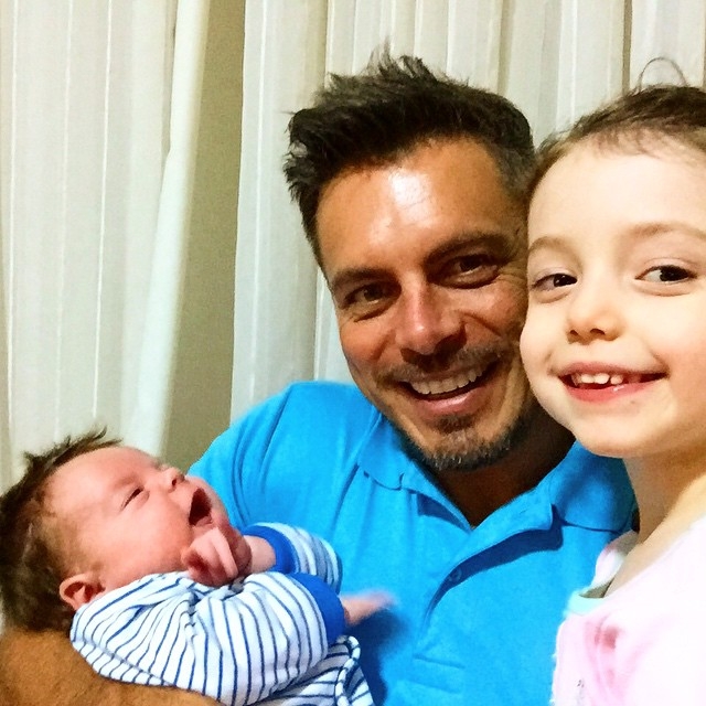 https://e.radikal.host/2025/08/24/QBzwvqMD2UIA1b5n2zcJZppd_4DynKIC8kI76hxXRXEDYk3bMrsdIWFKxzavZhJKKBB7vBIH57fWE-5avgo1pNLi.jpg