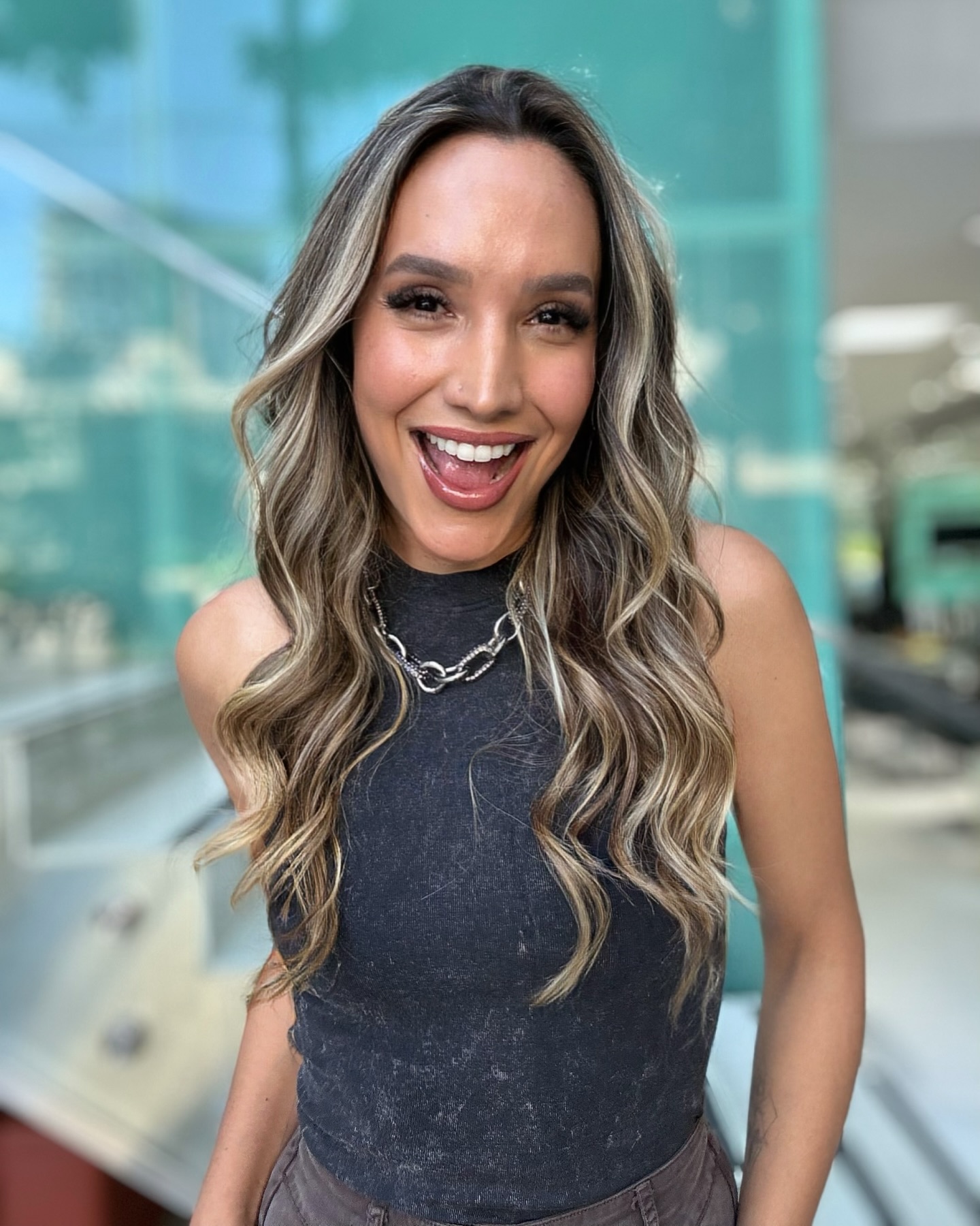 https://e.radikal.host/2025/08/24/maria_maya_1751839787687-1.jpg
