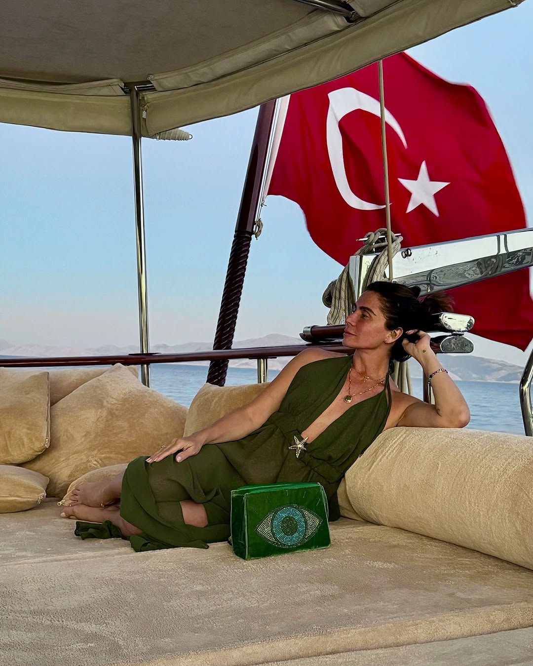 https://e.radikal.host/2025/08/25/539268057_18525816718024013_4006786791228296763_n.jpg