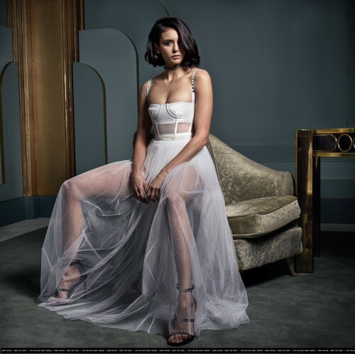 https://e.radikal.host/2025/10/03/Nina_Dobrev0.md.jpg