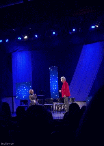 https://e.radikal.host/2025/10/15/a97g8b-1.gif