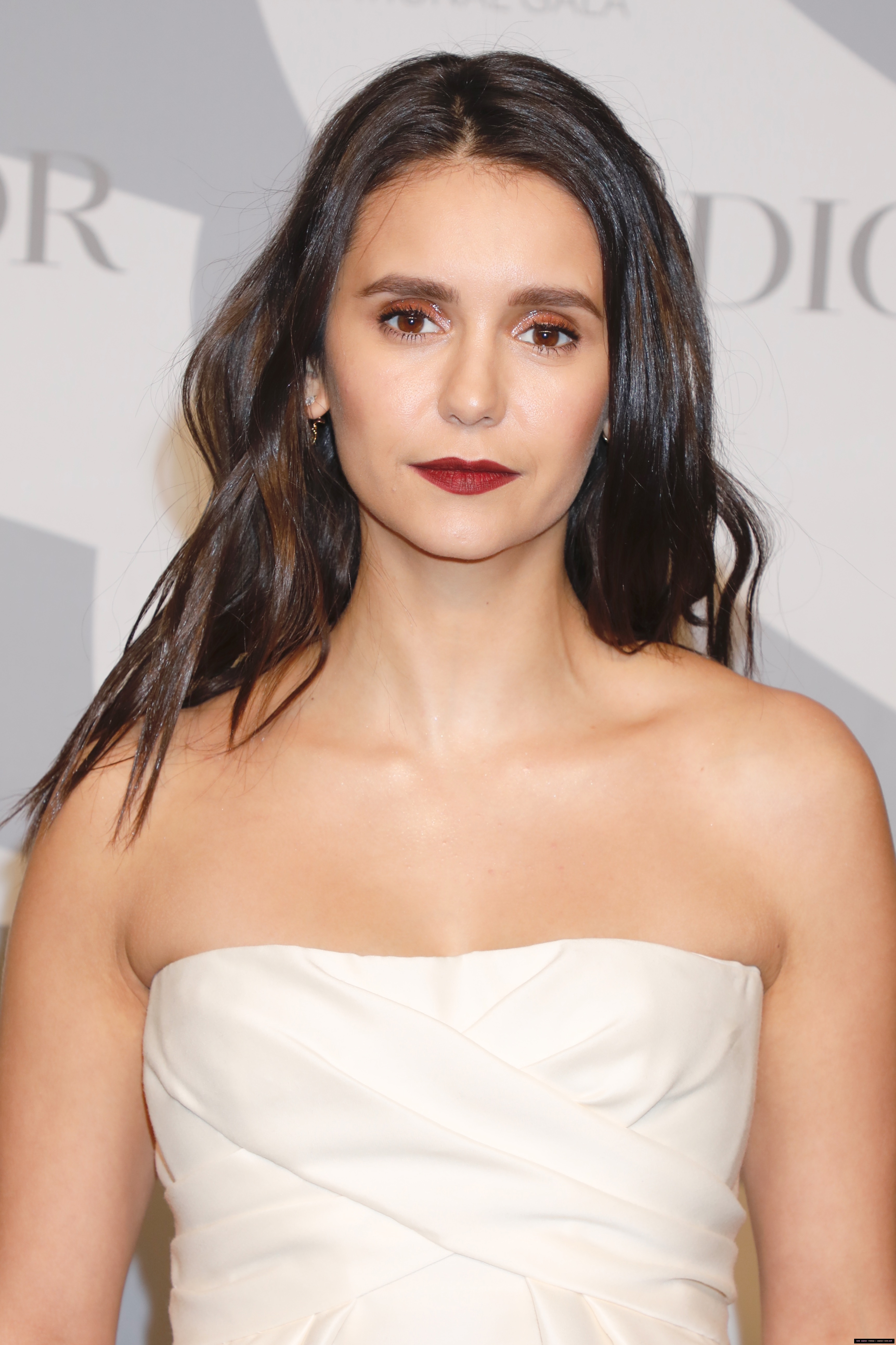 https://e.radikal.host/2025/10/29/nina_dobrev_france01216.jpg