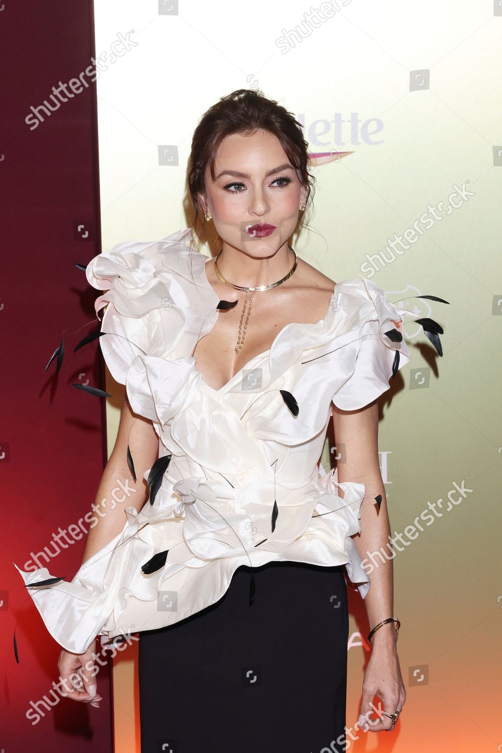 https://e.radikal.host/2025/11/17/angelique-boyer-attends-red-carpet-glamour-women-1500w-15800882fe.jpg