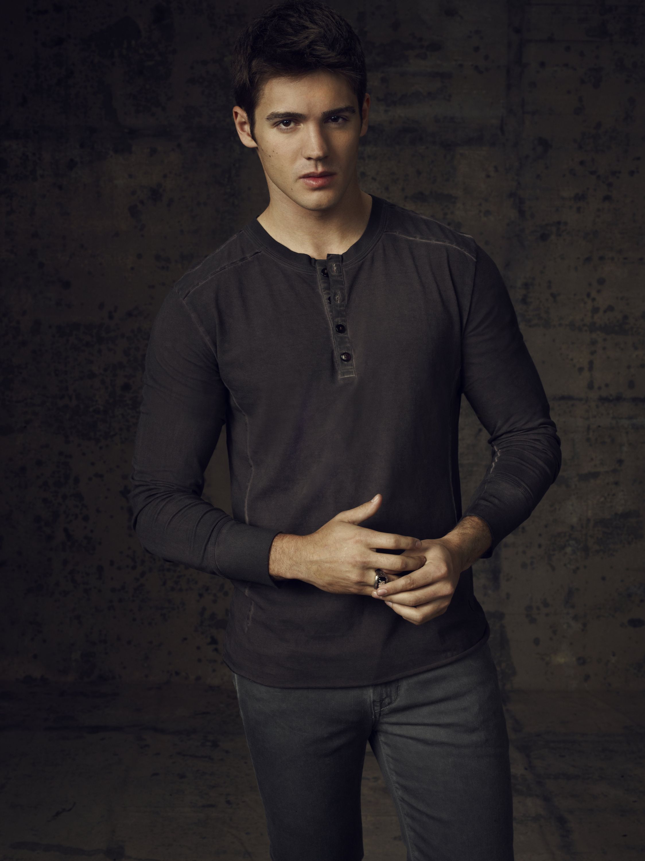https://e.radikal.host/2026/02/15/TVD_SeasonFour_Promos_HQpictures_28929.jpg