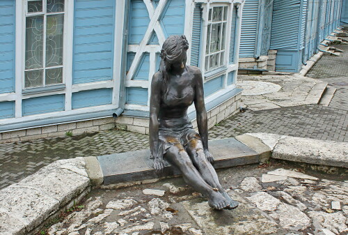 скульптура "Отдыхающая" в Пятигорске