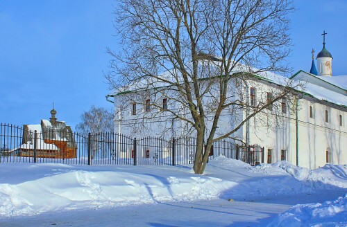 Архиерейские палаты и храм Николая Чудотворца из села Глотово
