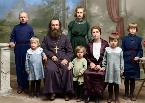 SEMY-KALASNIKOVA-IVANA-IVANOVICA-II-S-VVEDENIEM-TVETA.md.jpg" border="0