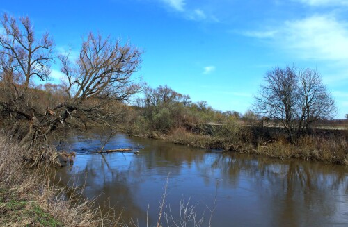 апрель,река Протва