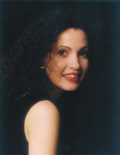 https://e.radikal.host/2026/04/19/Beatriz-Valdes-16.jpg