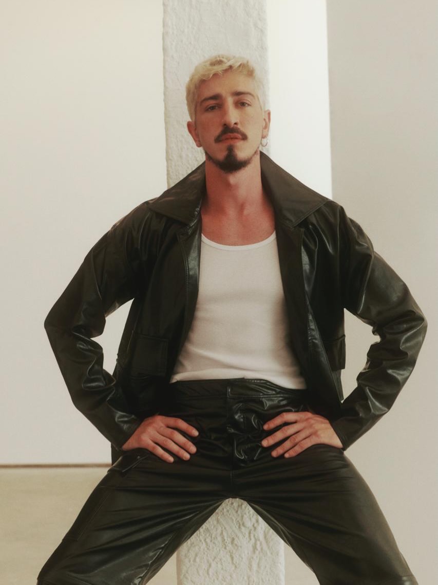 https://e.radikal.host/2026/04/19/DZONNI-MASSARO-6.jpg
