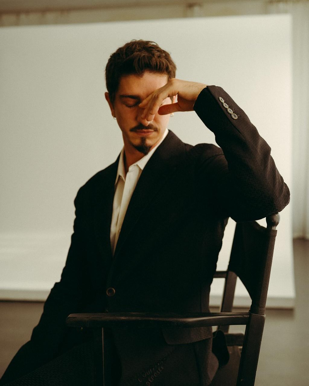https://e.radikal.host/2026/04/19/johnnyomassaro_481608113_18484828234047060_7401047886025240931_n.jpg