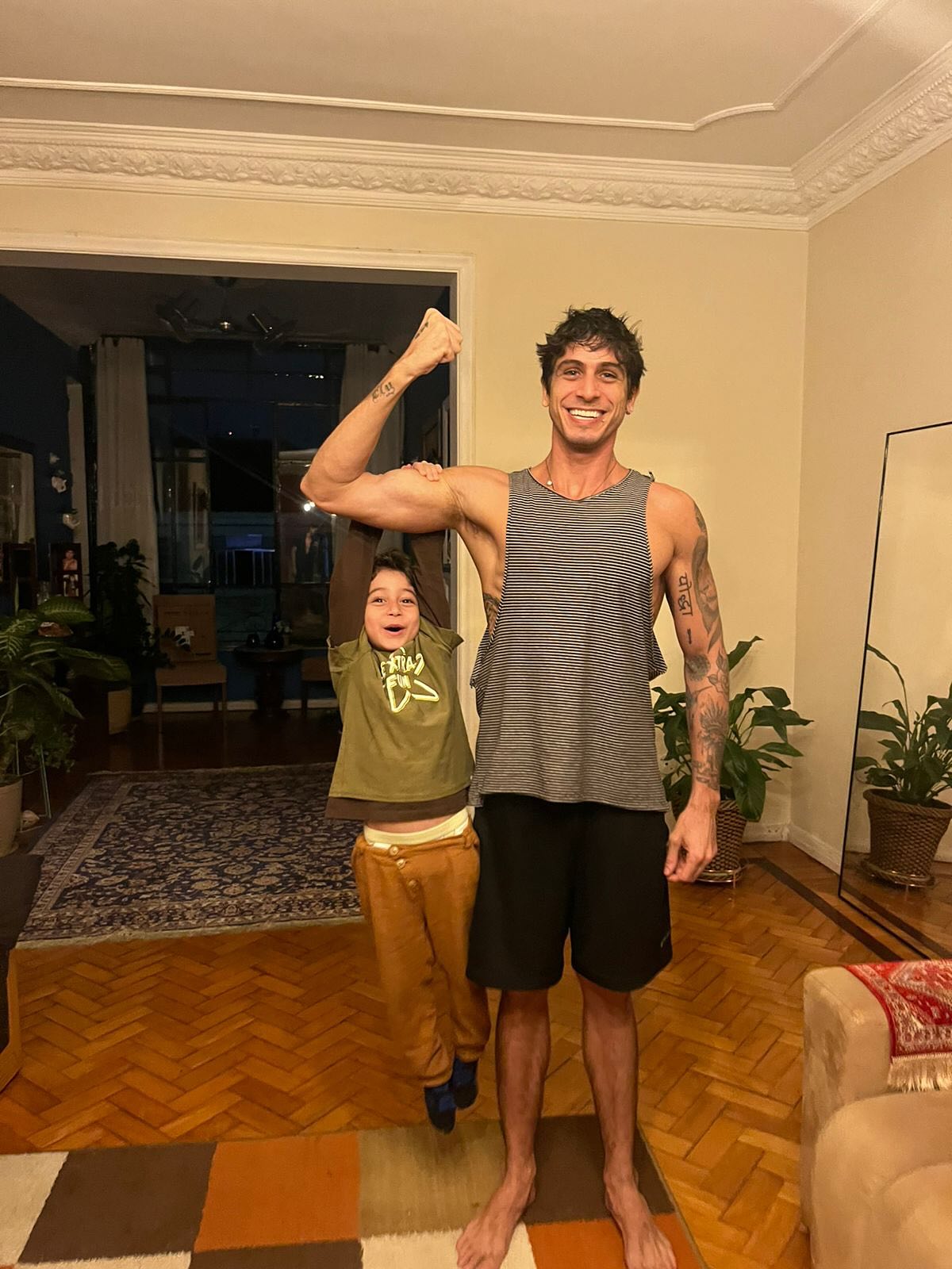 https://e.radikal.host/2026/04/19/johnnyomassaro_520102878_18511852966047060_8019395635581194667_n.jpg