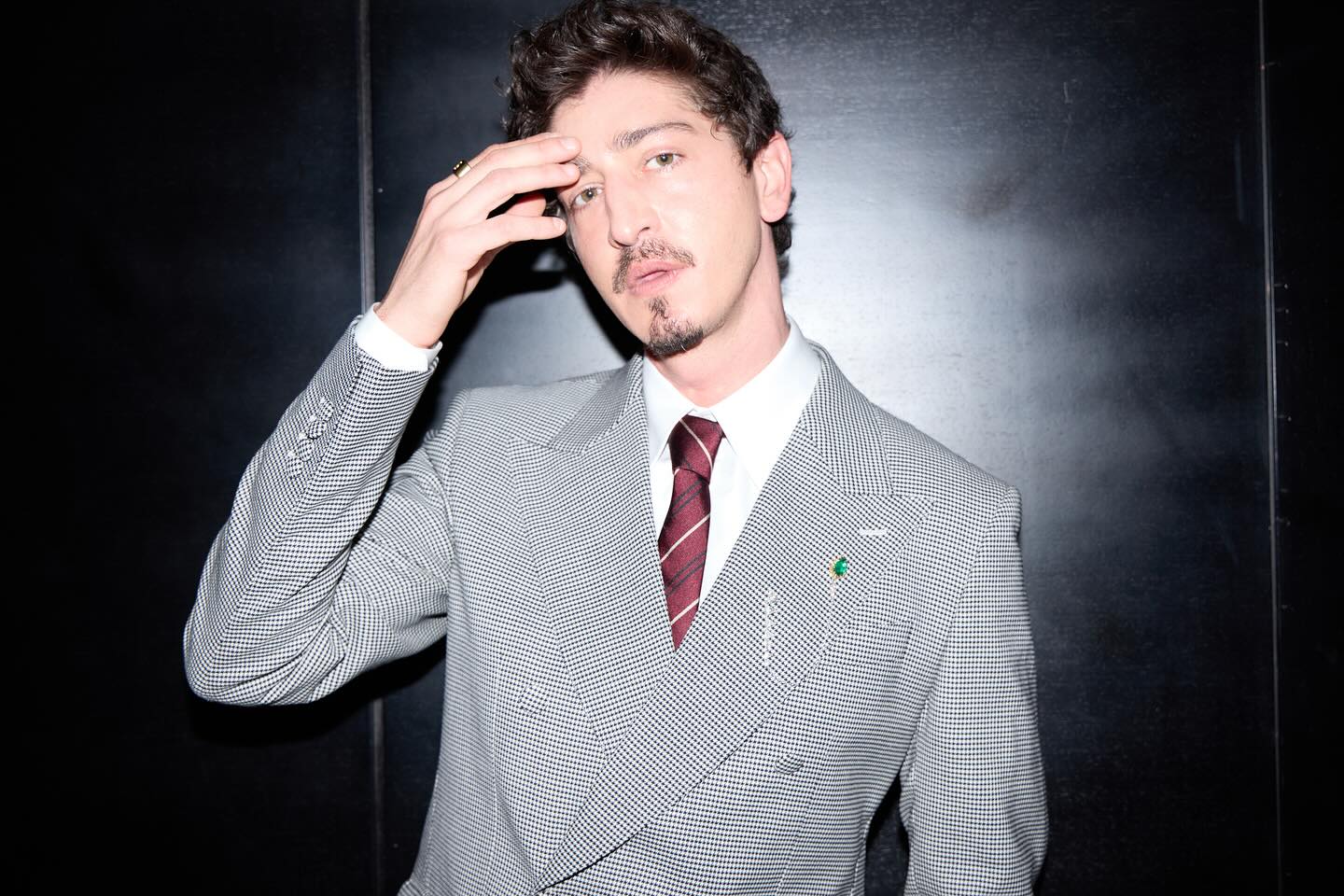 https://e.radikal.host/2026/04/19/johnnyomassaro_536388119_18518813608047060_6907832420652182985_n.jpg