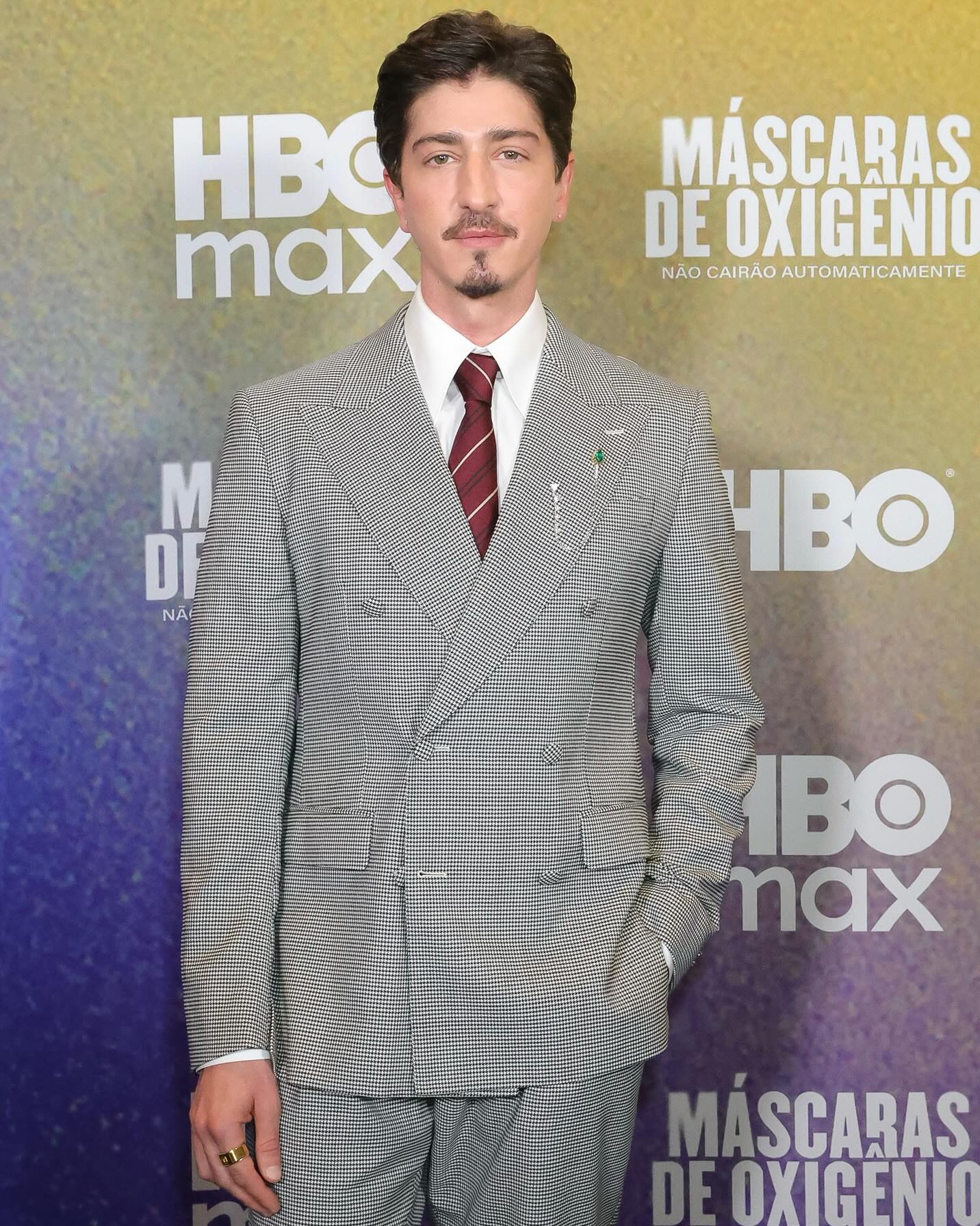https://e.radikal.host/2026/04/19/johnnyomassaro_537804654_18518860672047060_4866844989203424017_n.jpg