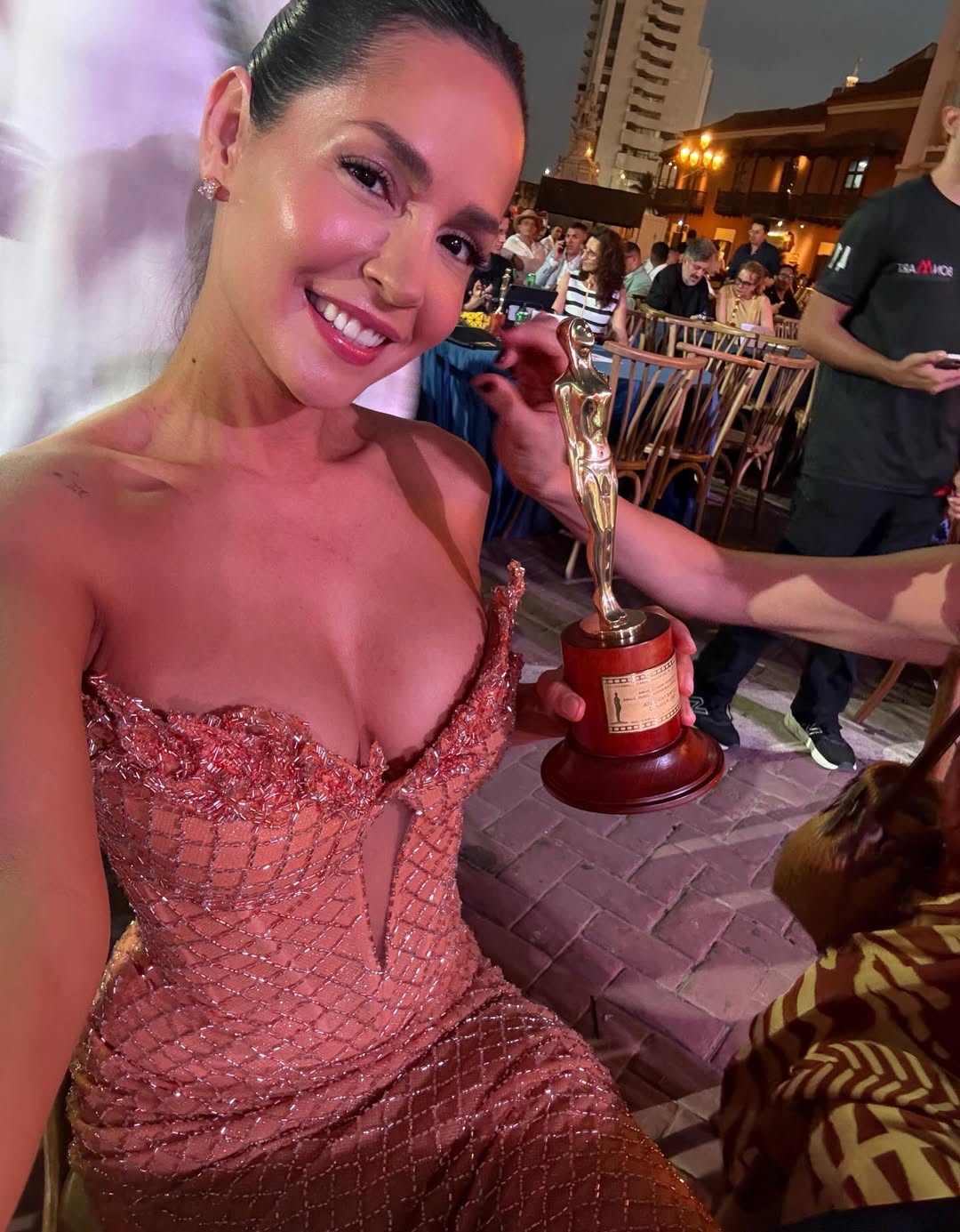 https://e.radikal.host/2026/04/23/SnapInsta.to_671154047_18582020752040850_388399798908317766_n8ef1abd6a281c7db.jpg