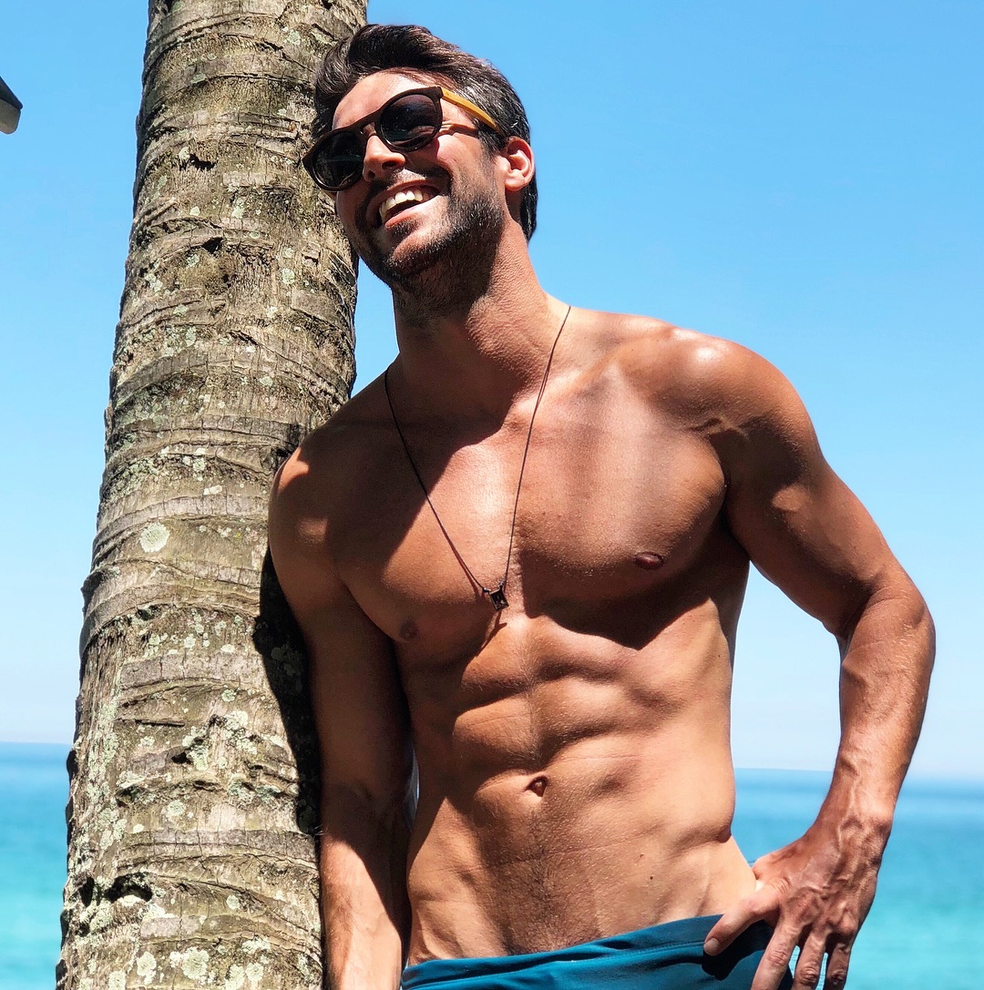 https://e.radikal.host/2026/04/26/Bernardo-Velasco-23.jpg