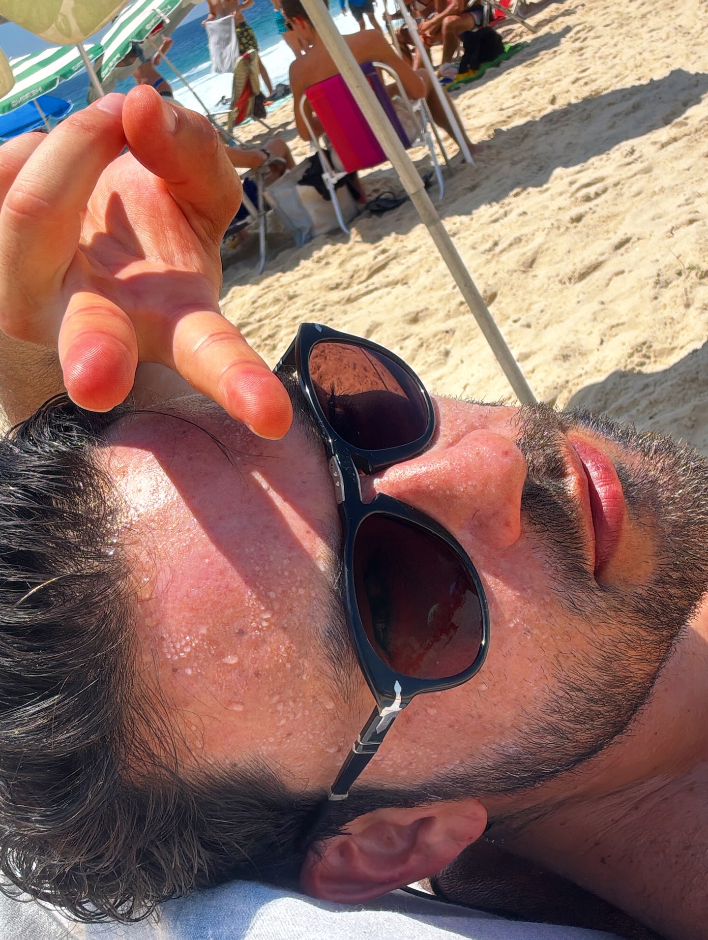 https://e.radikal.host/2026/04/26/SERZIO-MARONE-2.jpg