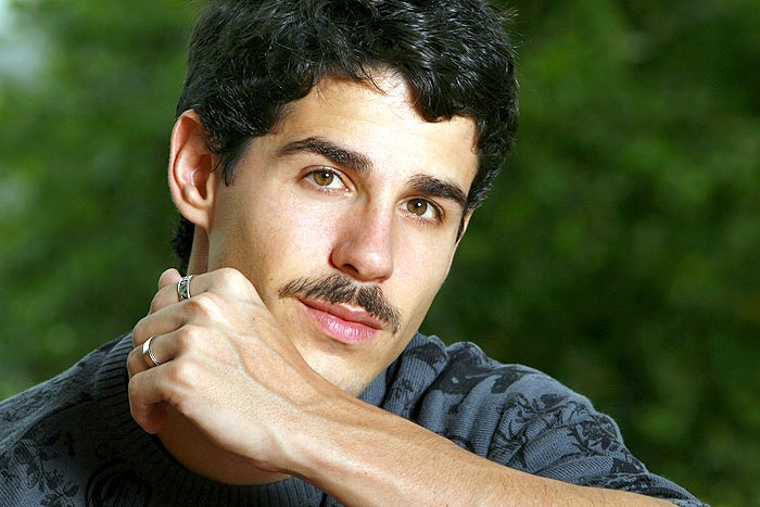 https://e.radikal.host/2026/04/28/700full-pedro-neschling-1.jpg