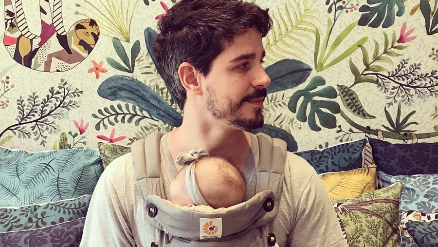 https://e.radikal.host/2026/04/28/Pedro-Neschling-com-a-filha.jpg