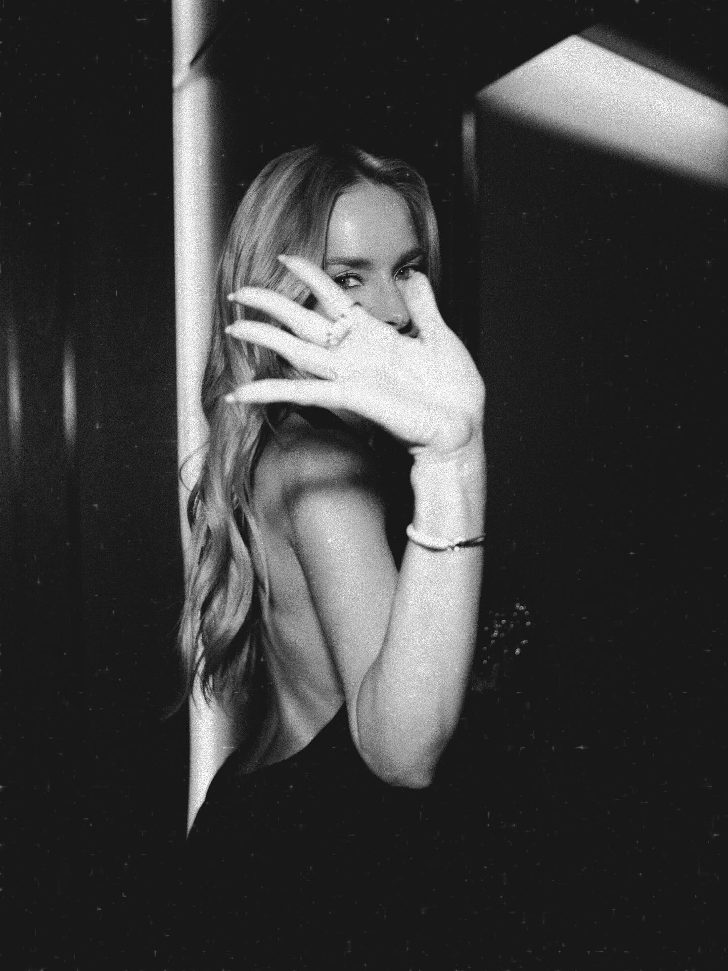 https://e.radikal.host/2026/05/15/MONIKA-ALFRADIK-8.jpg