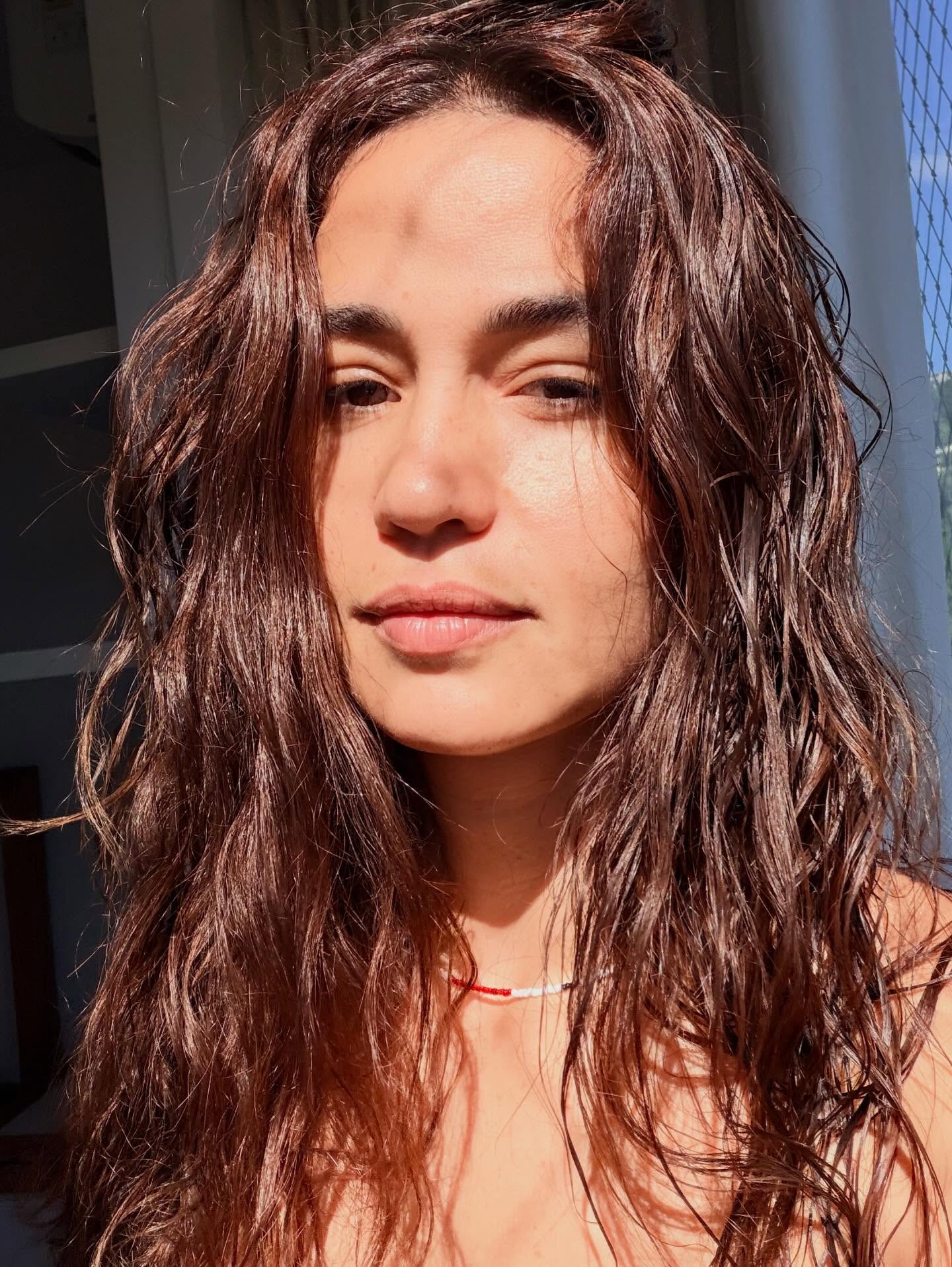https://e.radikal.host/2026/05/19/NANDA-KOSTA-19.jpg