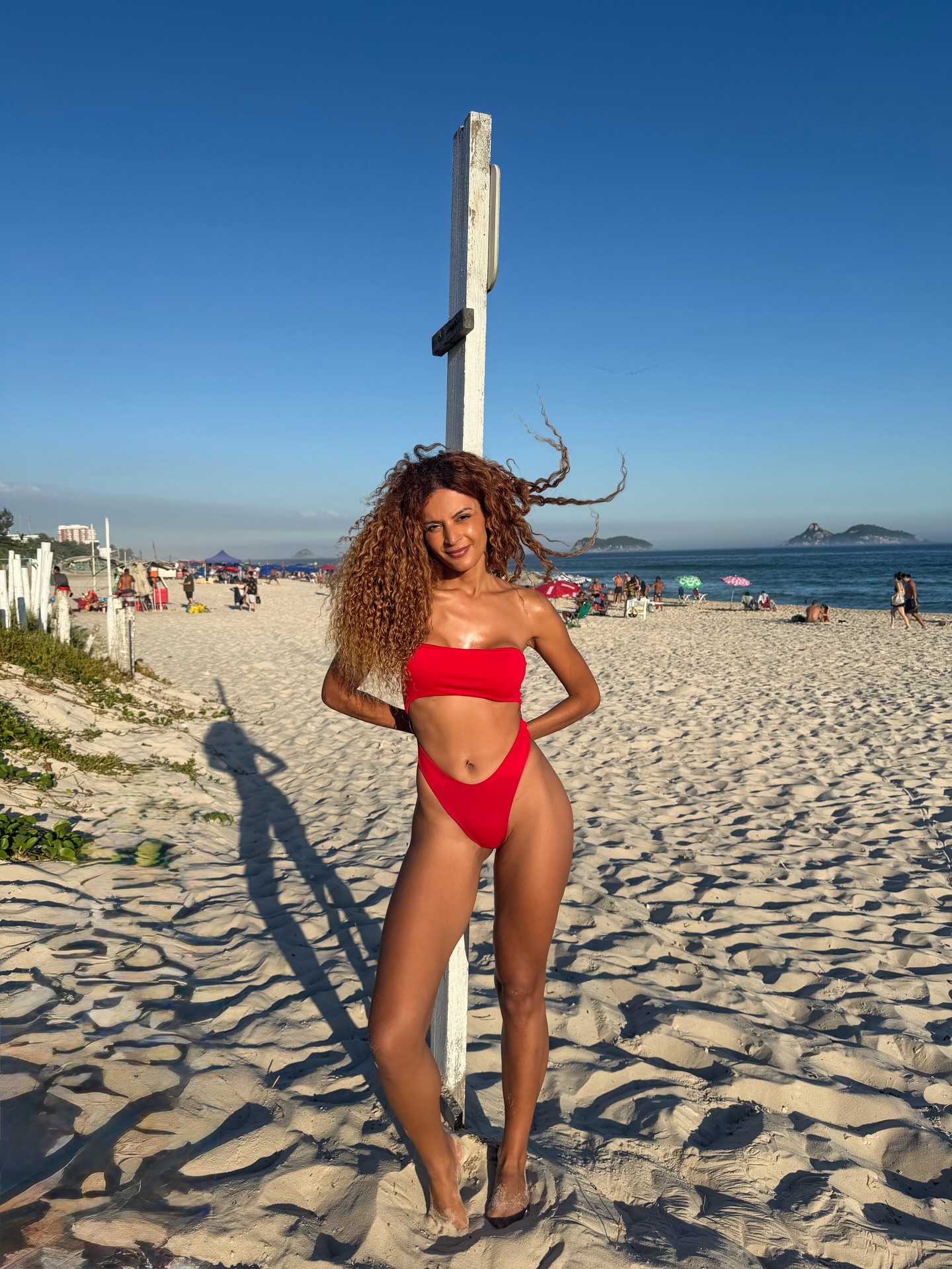 https://e.radikal.host/2026/05/20/GABRIELA-LORAN-3.jpg