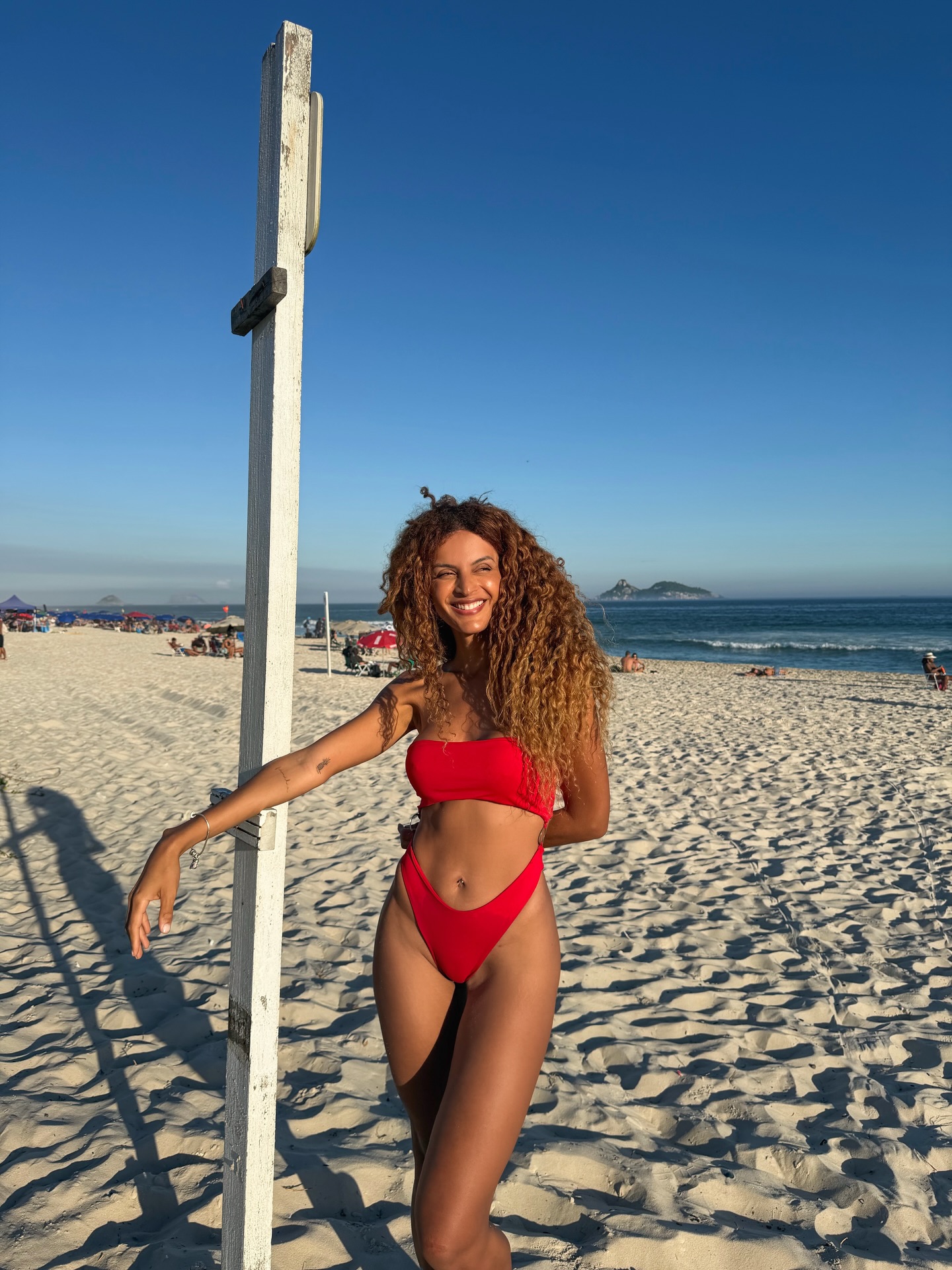 https://e.radikal.host/2026/05/20/GABRIELA-LORAN-4.jpg
