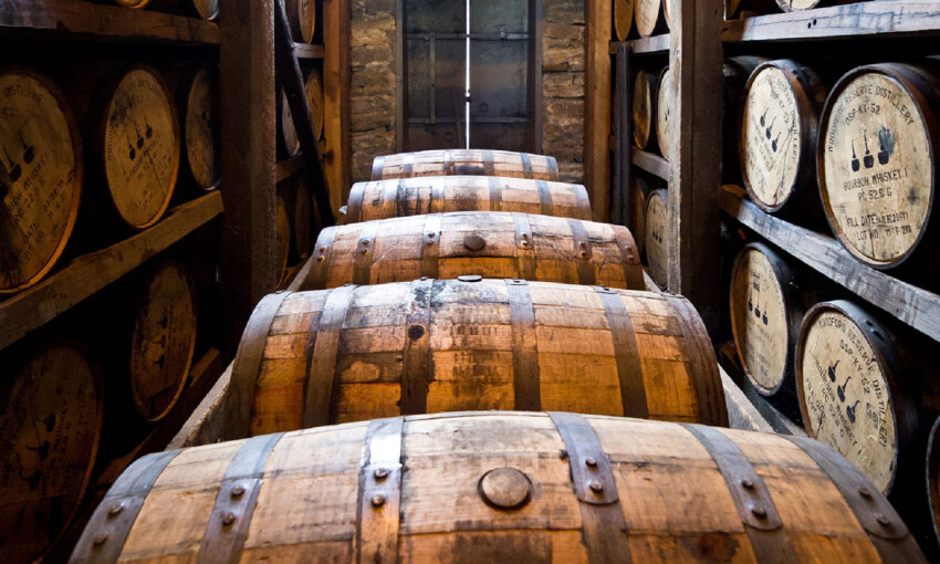 starbucks-introduces-barrel-aged-coffee-1.jpg