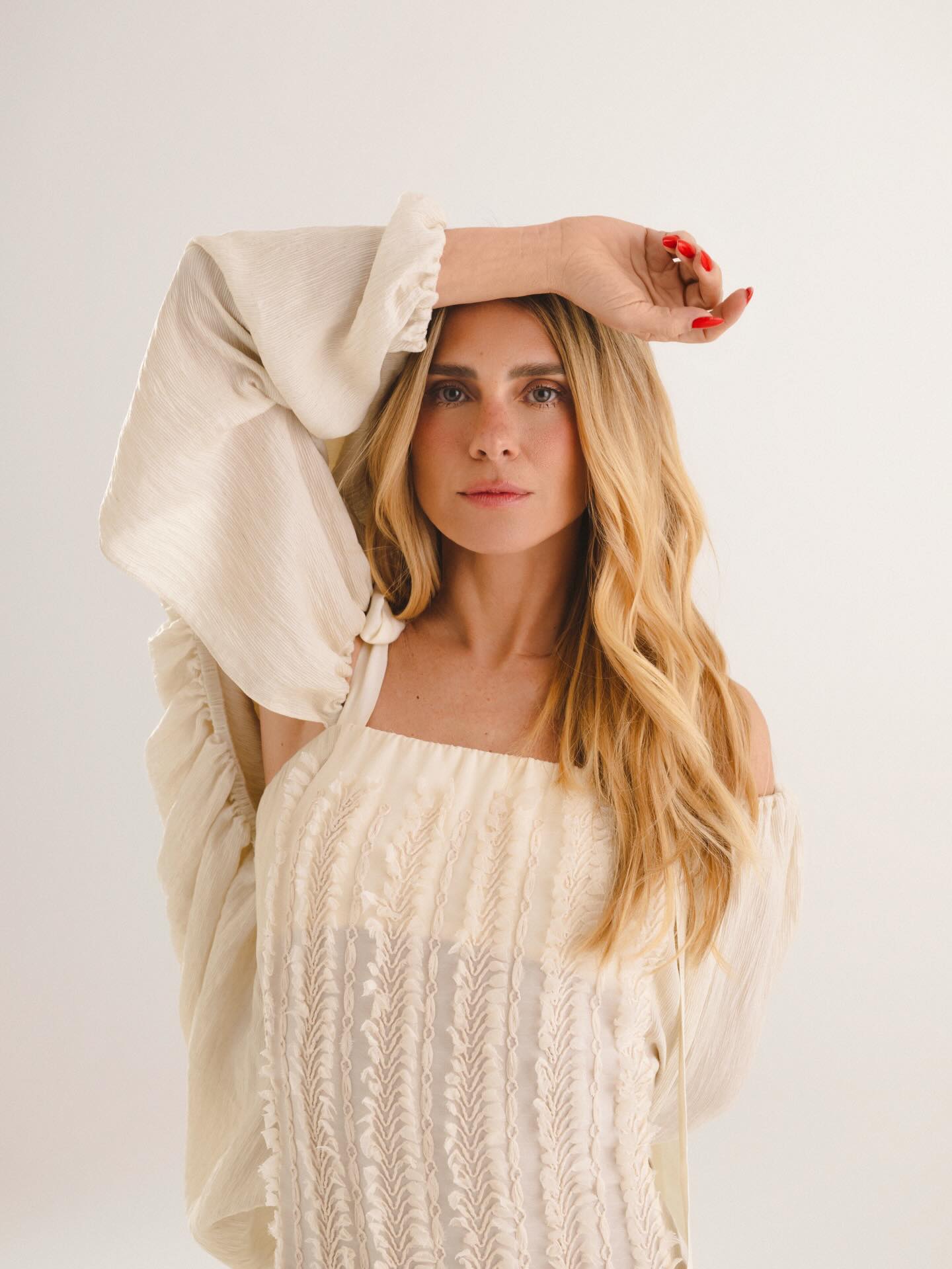 https://e.radikal.host/2026/05/31/KAROLINA-DIKMANN-5.jpg