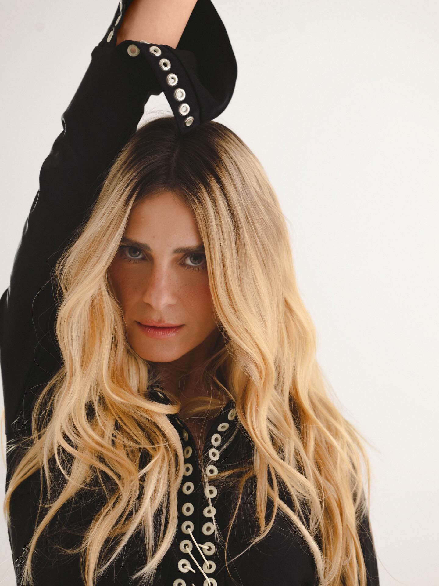https://e.radikal.host/2026/05/31/KAROLINA-DIKMANN-8.jpg