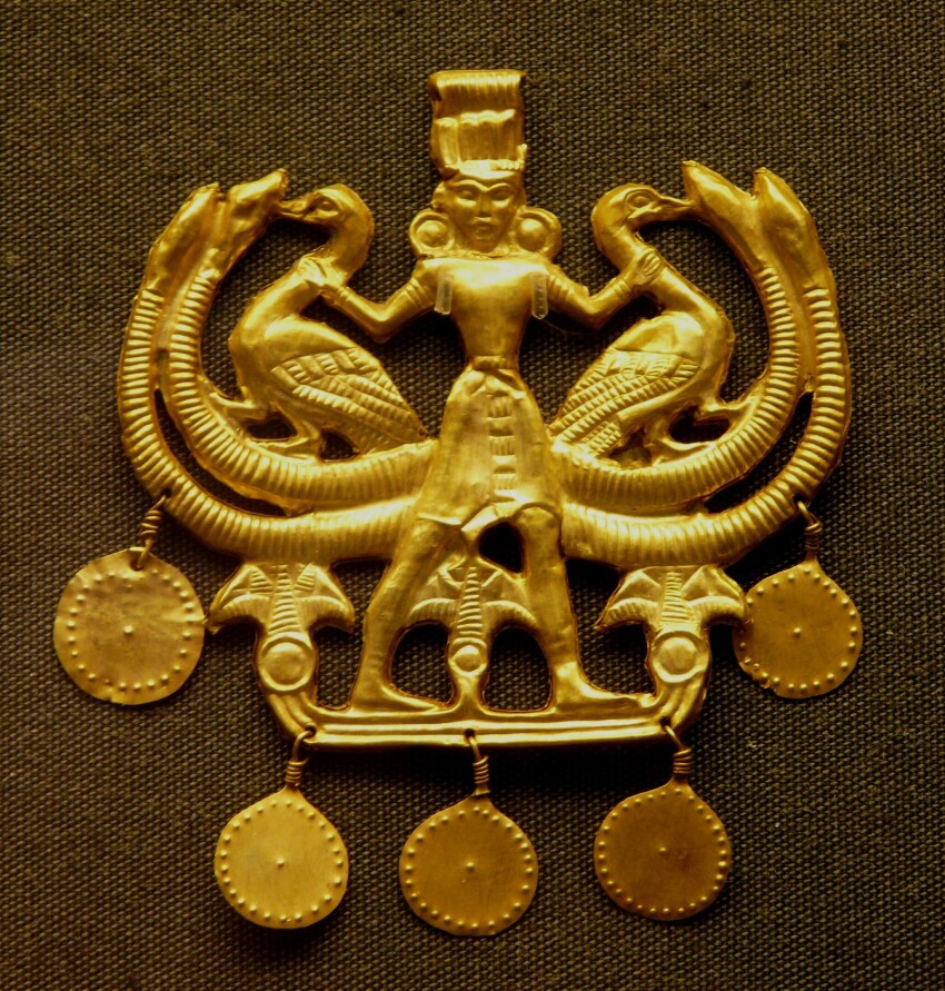 Minoan_Master_of_Animals_jewellery.jpg
