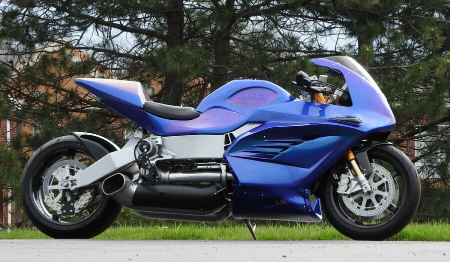 MTT-Turbine-Streetfighter.jpg