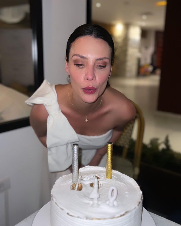 https://e.radikal.host/2026/07/06/camilarodrigues11_1700649307406.jpg