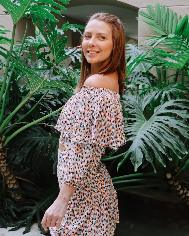 https://e.radikal.host/2026/07/06/camilarodrigues11_1700649551372.jpg