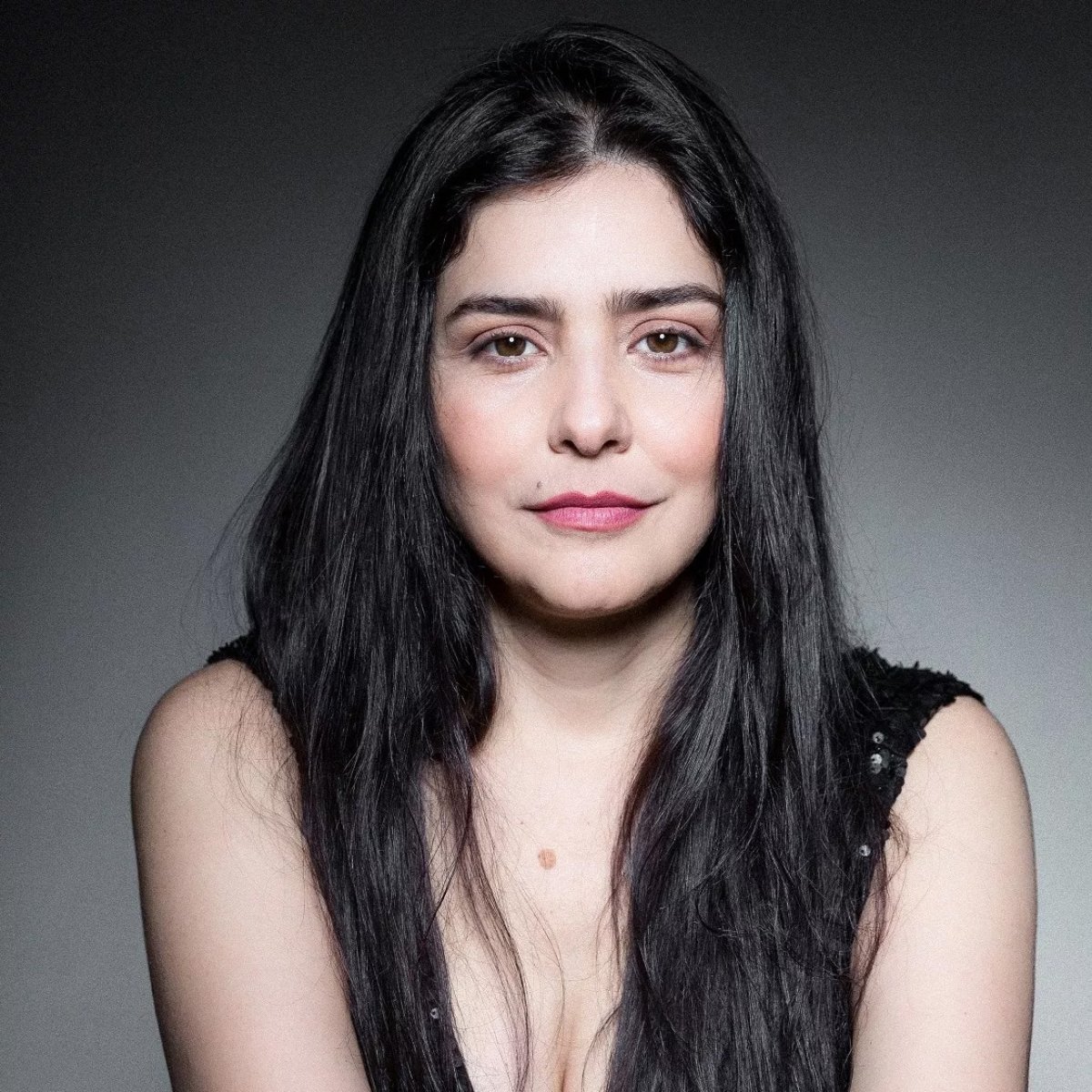 https://e.radikal.host/2026/07/09/880918380-leticia-sabatella.jpg