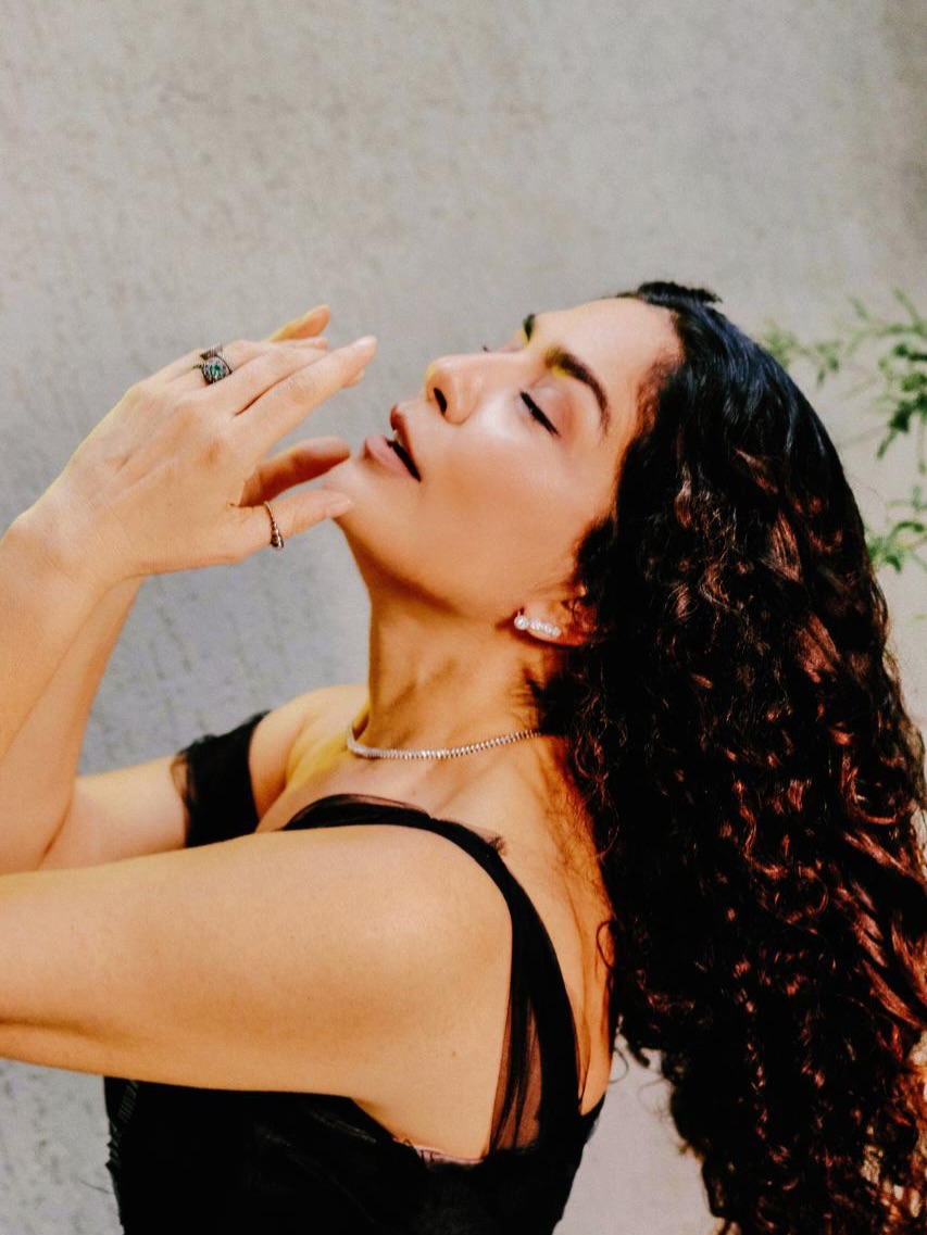 https://e.radikal.host/2026/07/09/LETISIY-SABATELLA-2.jpg