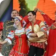 Русское поле