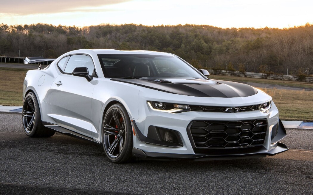 2018-chevrolet-camaro-zl1-1le-001.jpg