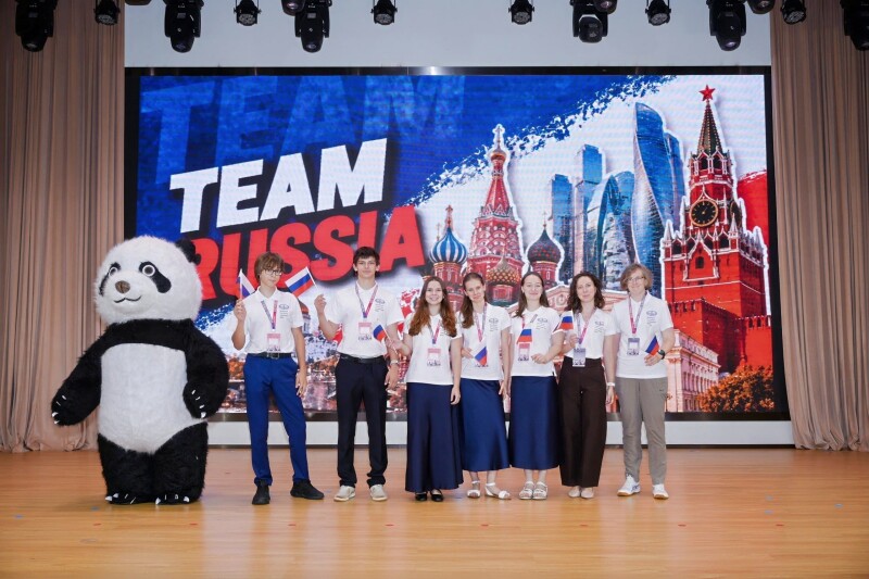 sbornaja-rossii-na-ploshchadke-provedenija-olimpiady.jpg