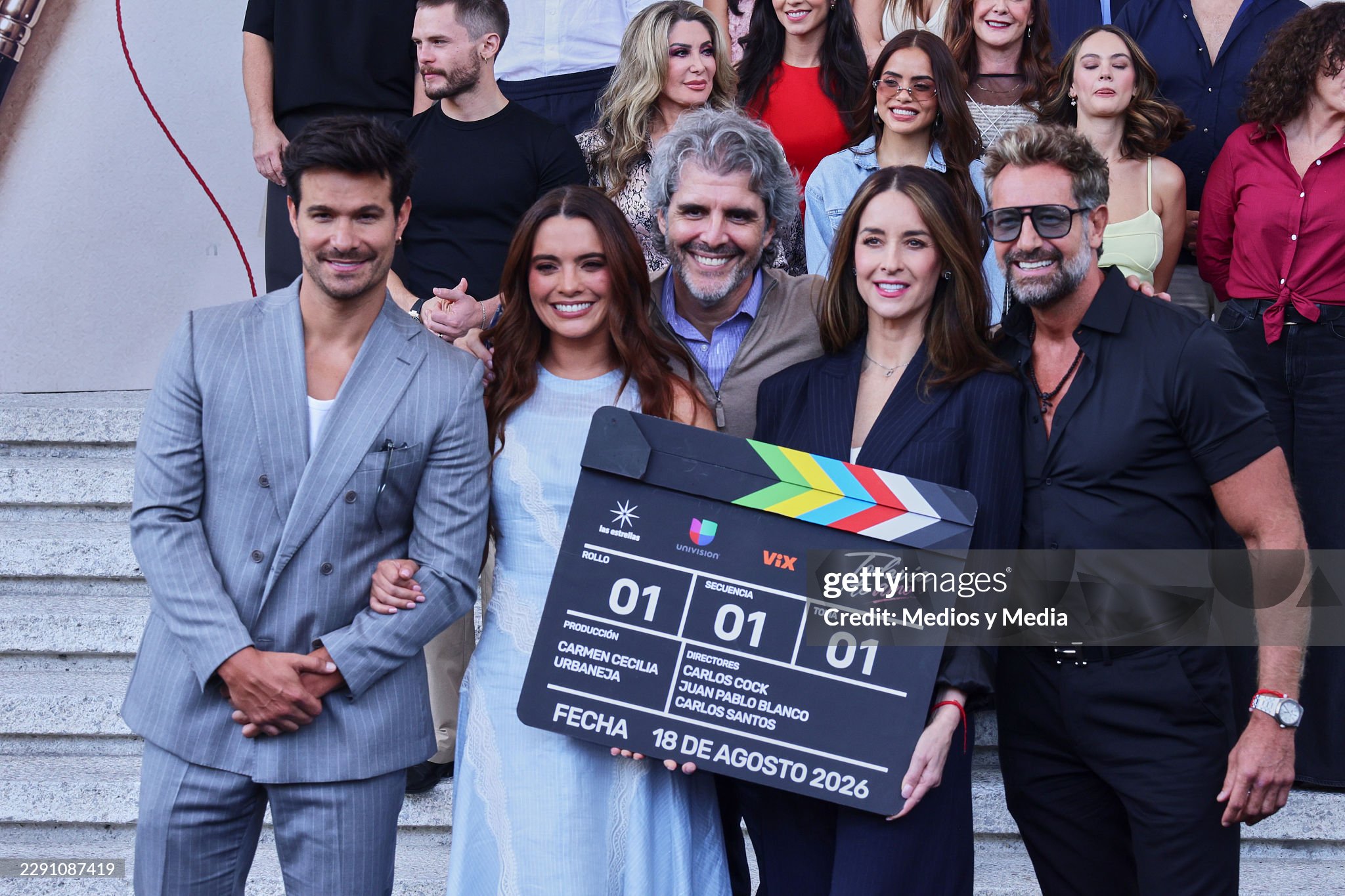 https://e.radikal.host/2026/08/22/gettyimages-2291087419-2048x2048.jpg